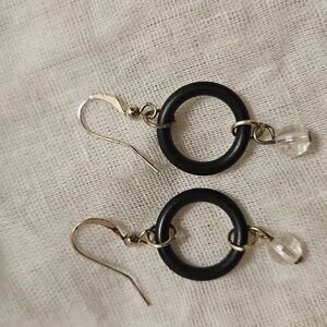 Elegant Artisan-made Rubber Hoop And Silver Earrings